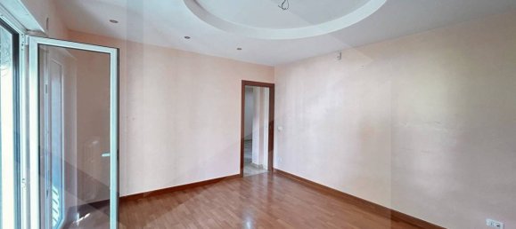 Квартира с 3 комнатами в Битетто, Италия № 23710 13