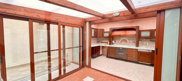 Квартира с 3 комнатами в Битетто, Италия № 23710 18