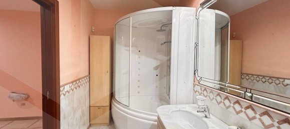 Квартира с 3 комнатами в Битетто, Италия № 23710 9