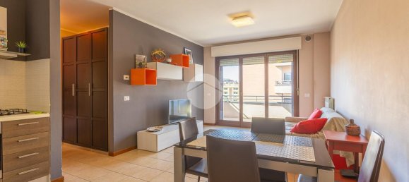 2 rooms Apartment in Rome, Italy No. 32477 5