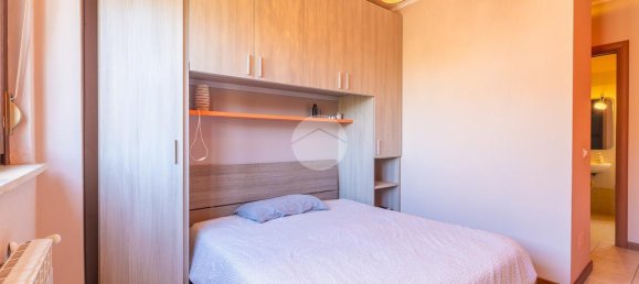 2 rooms Apartment in Rome, Italy No. 32477 17