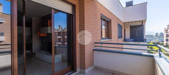 2 rooms Apartment in Rome, Italy No. 32477 9