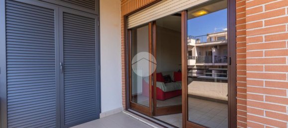 2 rooms Apartment in Rome, Italy No. 32477 10