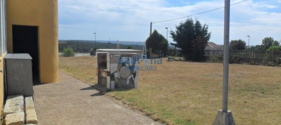 3 bedrooms House in Garrafe de Torio, Spain No. 109617 4