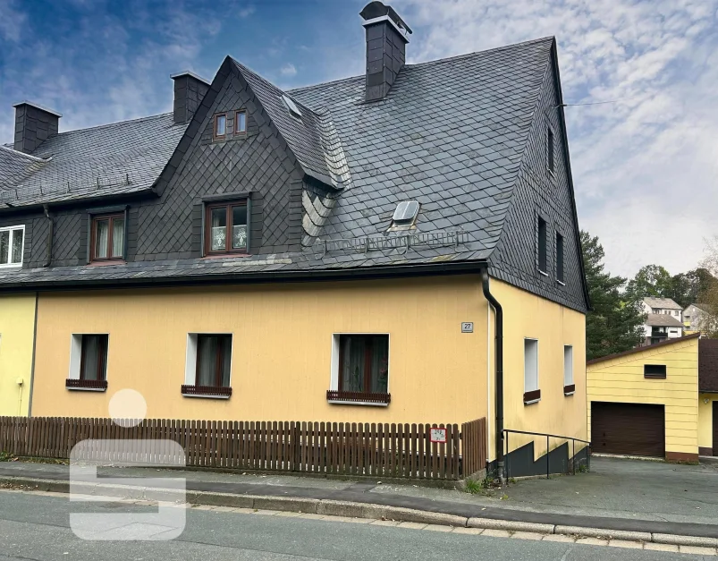 3 bedrooms Townhouse in Hof, Germany No. 192454