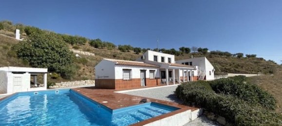 3 bedrooms Villa in Canillas de Aceituno, Spain No. 159530 29