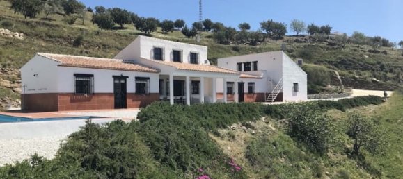3 bedrooms Villa in Canillas de Aceituno, Spain No. 159530 2