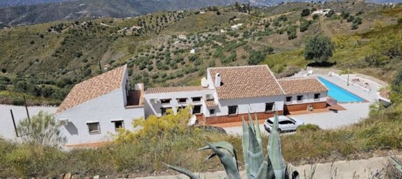 3 bedrooms Villa in Canillas de Aceituno, Spain No. 159530 32