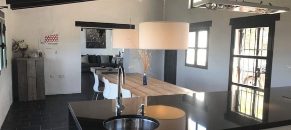 3 bedrooms Villa in Canillas de Aceituno, Spain No. 159530 11