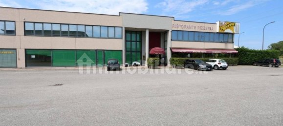2942m² Commercial property in Casaleone, Italy No. 171554 11
