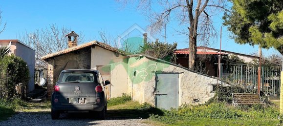 3 rooms Apartment in Foggia, Italy No. 196199 25