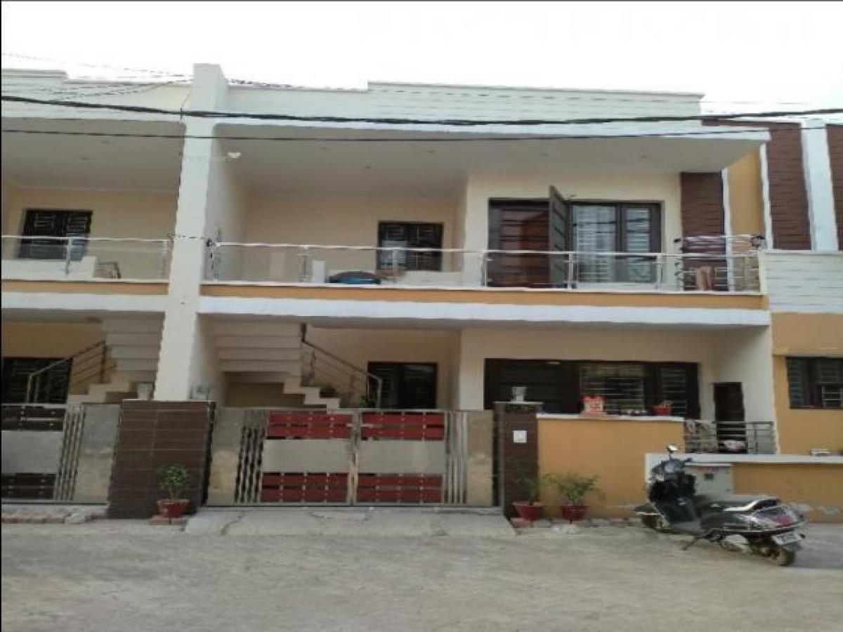 4 bedrooms House in Mohali, India No. 15140
