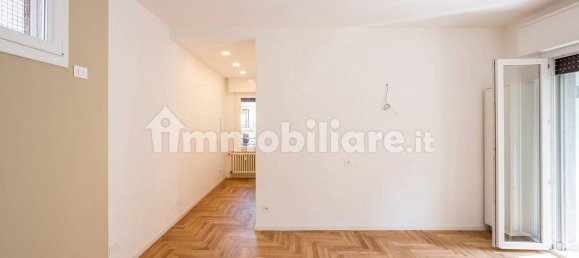 Apartamento de 2 dormitorios en Milan, Italy No. 377322 15