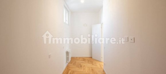Apartamento de 2 dormitorios en Milan, Italy No. 377322 13