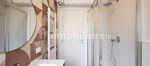 Apartamento de 2 dormitorios en Milan, Italy No. 377322 11