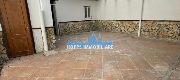 130m² Commercial property in Palermo, Italy No. 131523 28