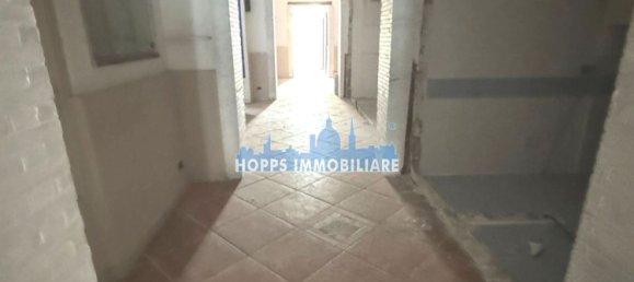 130m² Commercial property in Palermo, Italy No. 131523 20