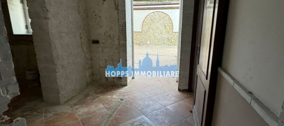 130m² Commercial property in Palermo, Italy No. 131523 39