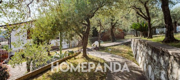 5 bedrooms Villa in Cogorno, Italy No. 266679 12