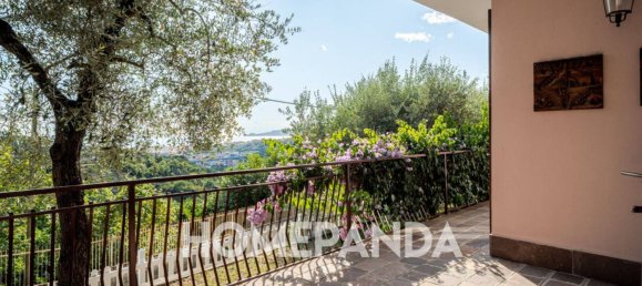 5 bedrooms Villa in Cogorno, Italy No. 266679 15