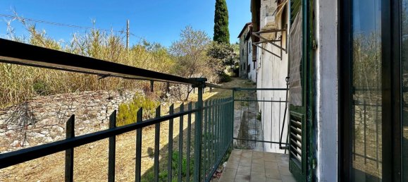 4 rooms Duplex in Calenzano, Italy No. 309073 8