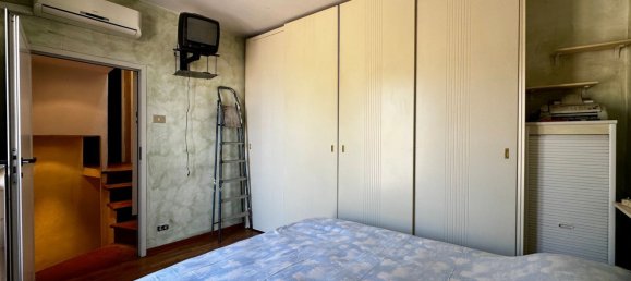 4 rooms Duplex in Calenzano, Italy No. 309073 7