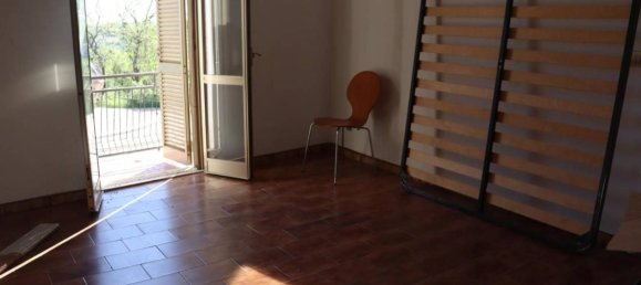 Дом с 5 комнатами в Кастель Френтано, Италия № 28041 2