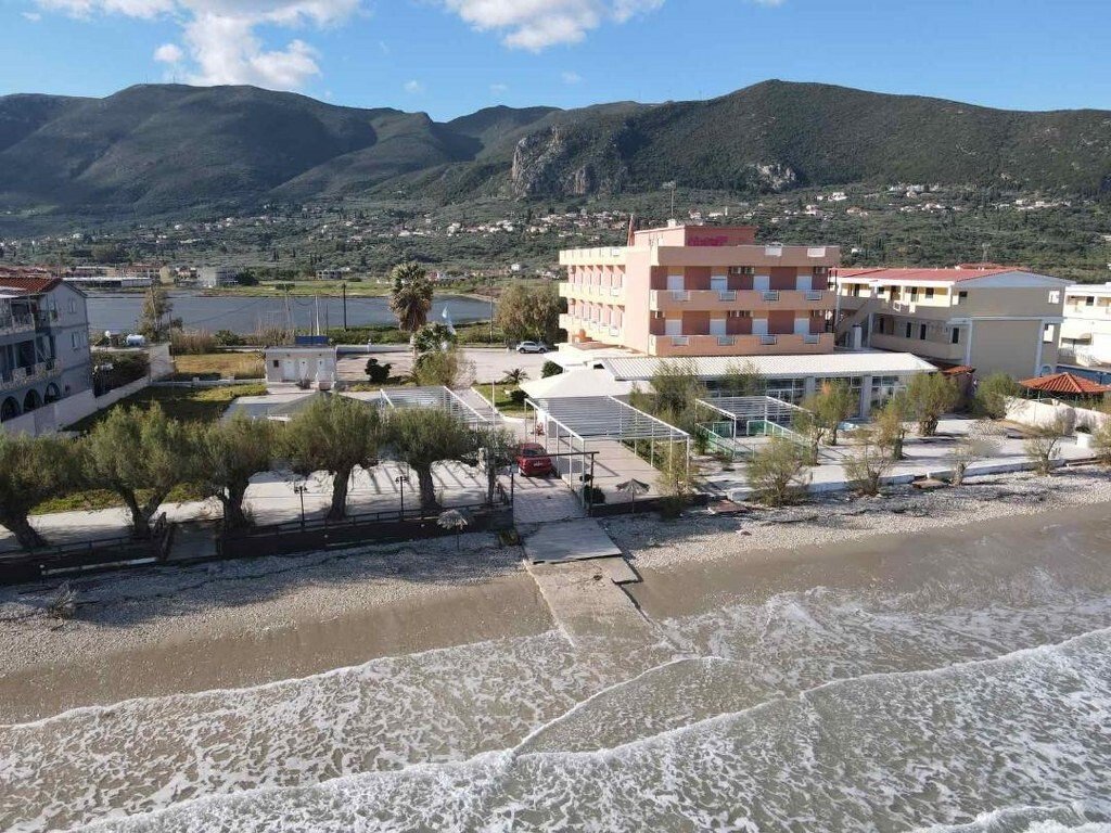 Maison de ville à Zakynthos, Greece 2051m² No. 3346