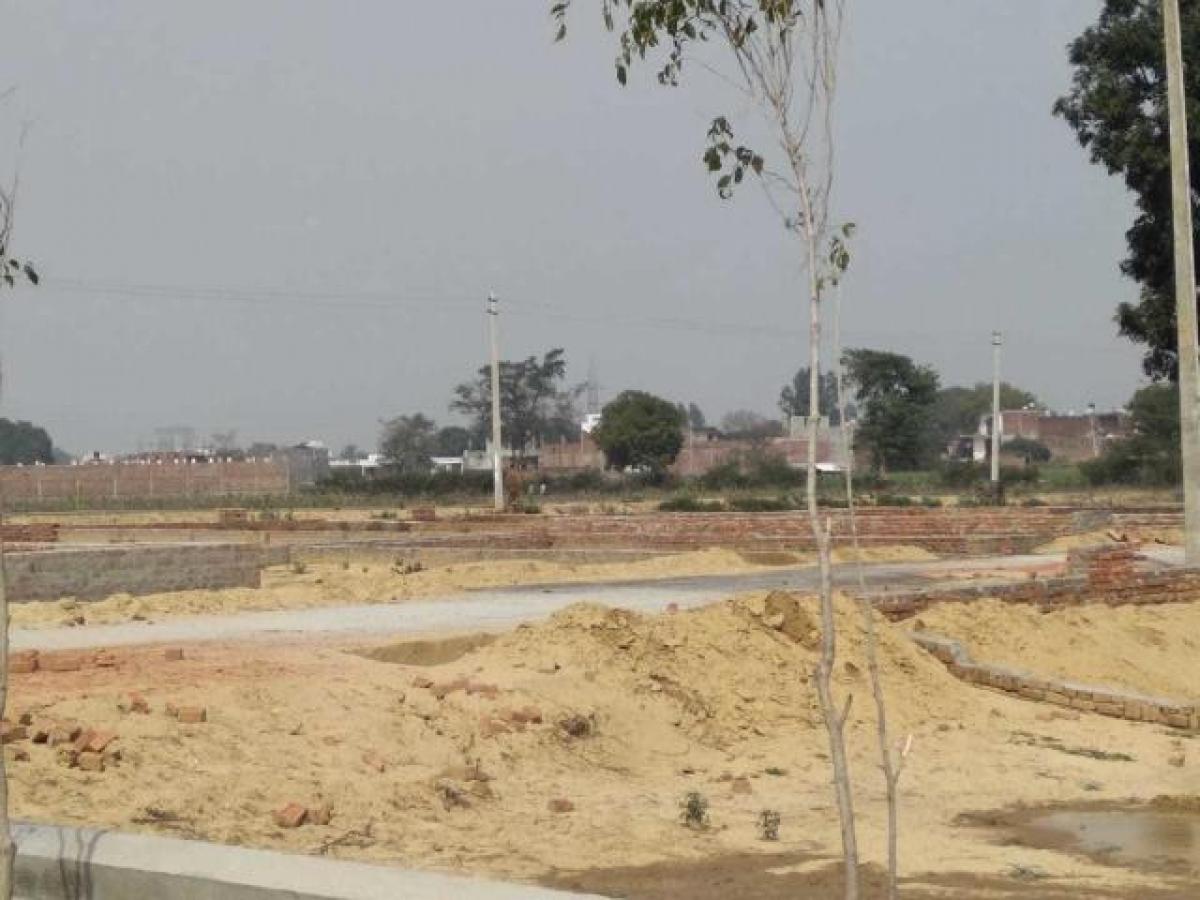  Land in Lucknow, India No. 30918