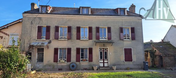 9 bedrooms House in Villeneuve-la-Guyard, France No. 203159 2