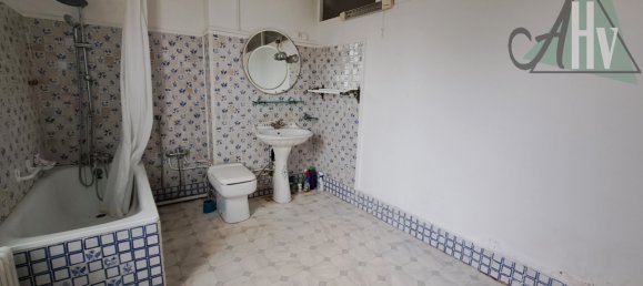 9 bedrooms House in Villeneuve-la-Guyard, France No. 203159 14