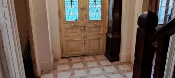 9 bedrooms House in Villeneuve-la-Guyard, France No. 203159 3