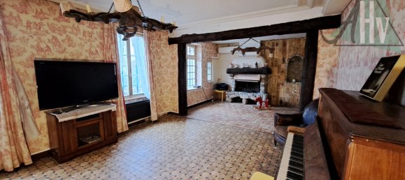 9 bedrooms House in Villeneuve-la-Guyard, France No. 203159 9