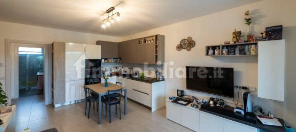 Квартира с 2 спальнями в Гаджано, Италия № 257497 4