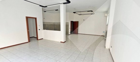 1-Zimmer Gewerbliche Immobilie in Pregnana Milanese, Italy, Nr. 80274 2
