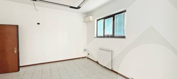 1-Zimmer Gewerbliche Immobilie in Pregnana Milanese, Italy, Nr. 80274 8