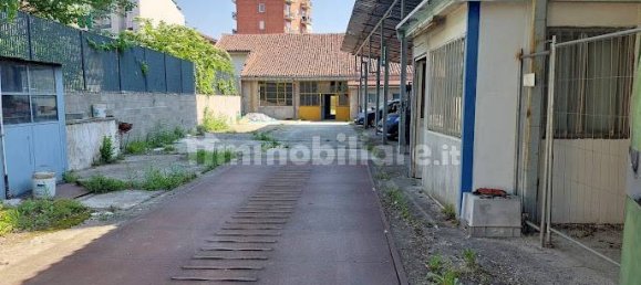 2غرفة مستودع في Turin, Italy رقم 129412 7