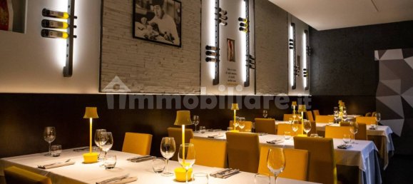 4 rooms Commercial property in Milan, Italy No. 346626 10