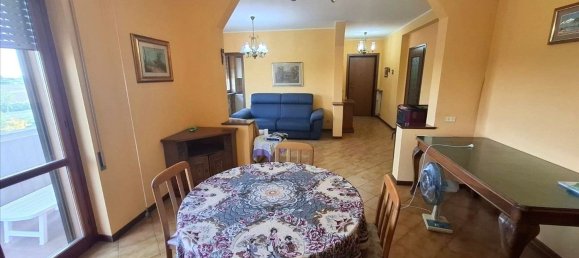 4 bedrooms Apartment in Cadeo, Italy No. 358387 4