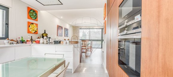 3 bedrooms Villa in Cascais, Portugal No. 168465 12