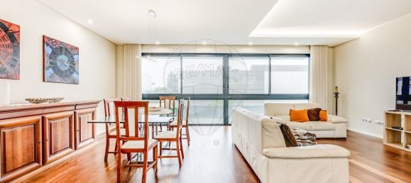 3 bedrooms Villa in Cascais, Portugal No. 168465 10