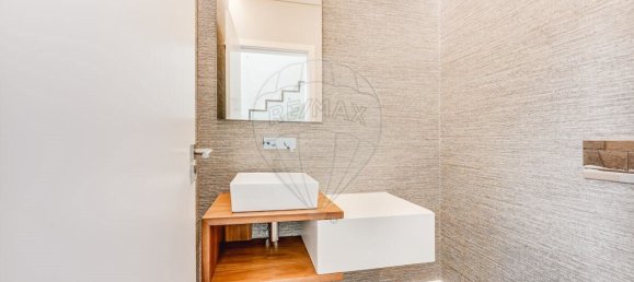 3 bedrooms Villa in Cascais, Portugal No. 168465 16