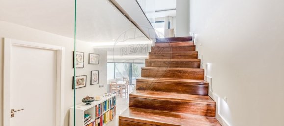 3 bedrooms Villa in Cascais, Portugal No. 168465 17