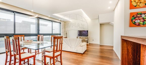 3 bedrooms Villa in Cascais, Portugal No. 168465 9