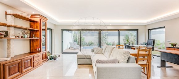 3 bedrooms Villa in Cascais, Portugal No. 168465 22