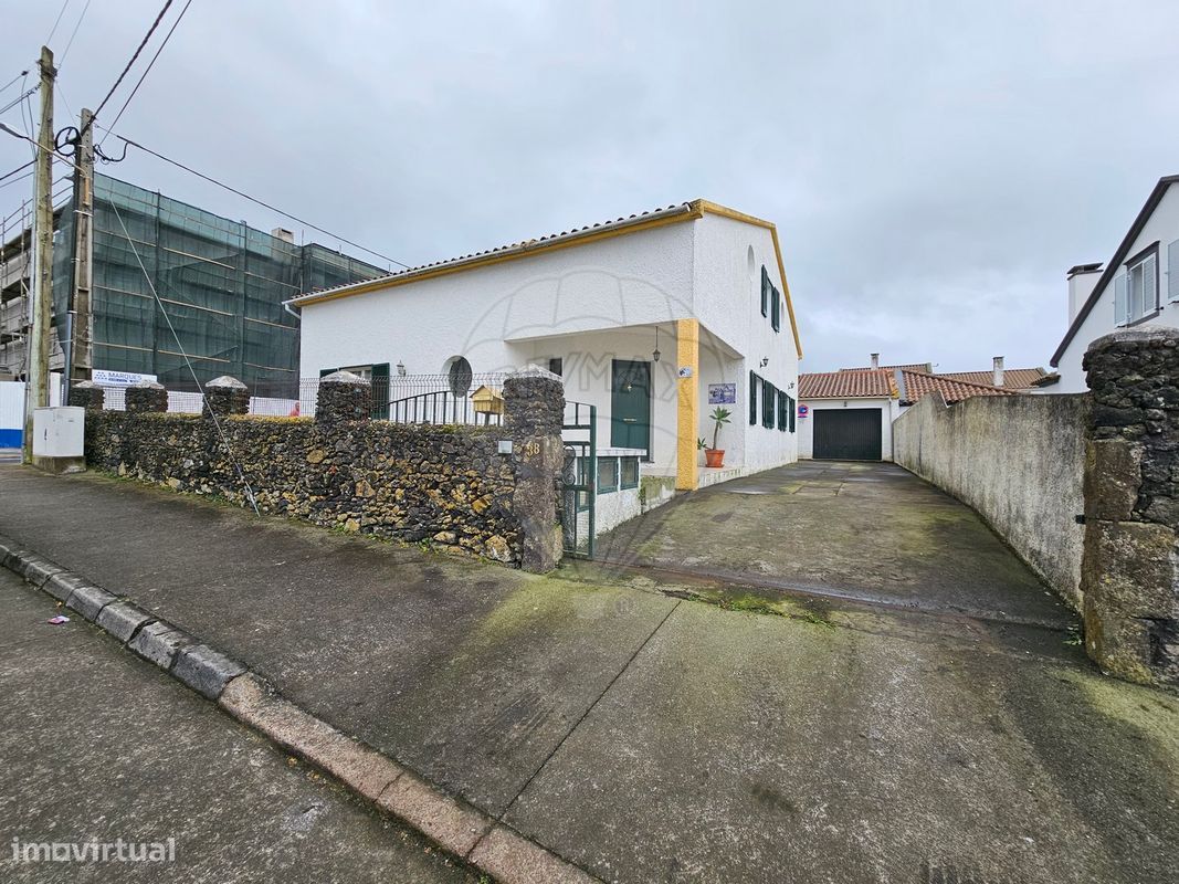 4 bedrooms House in Lagoa, Portugal No. 45359