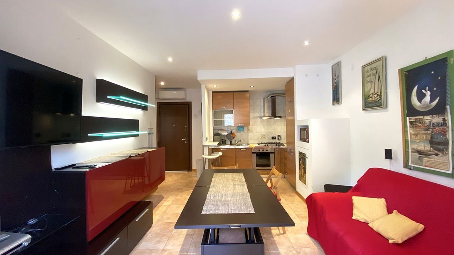 Apartamento de 2 dormitorios en Trieste, Italy No. 325412