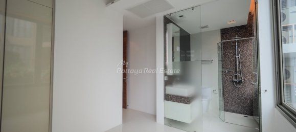 2 bedrooms Condo in Pattaya, Thailand No. 8754 10
