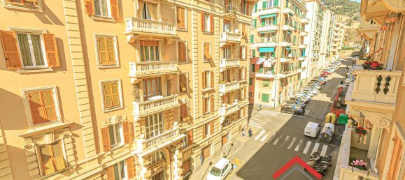 7 rooms Apartment in Genoa, Italy No. 15246 43