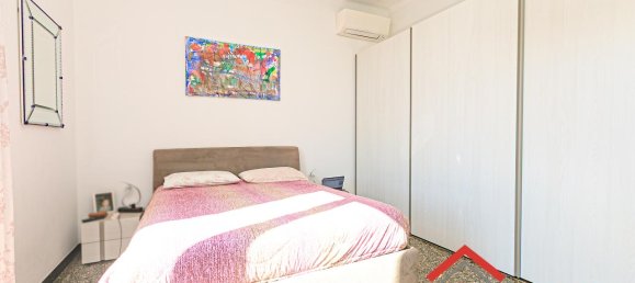 7 rooms Apartment in Genoa, Italy No. 15246 14